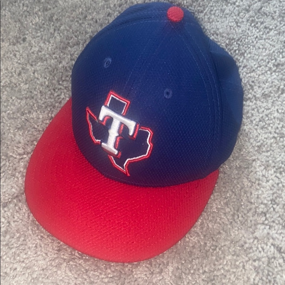 TEXAS RANGERS FITTED HAT NWOT